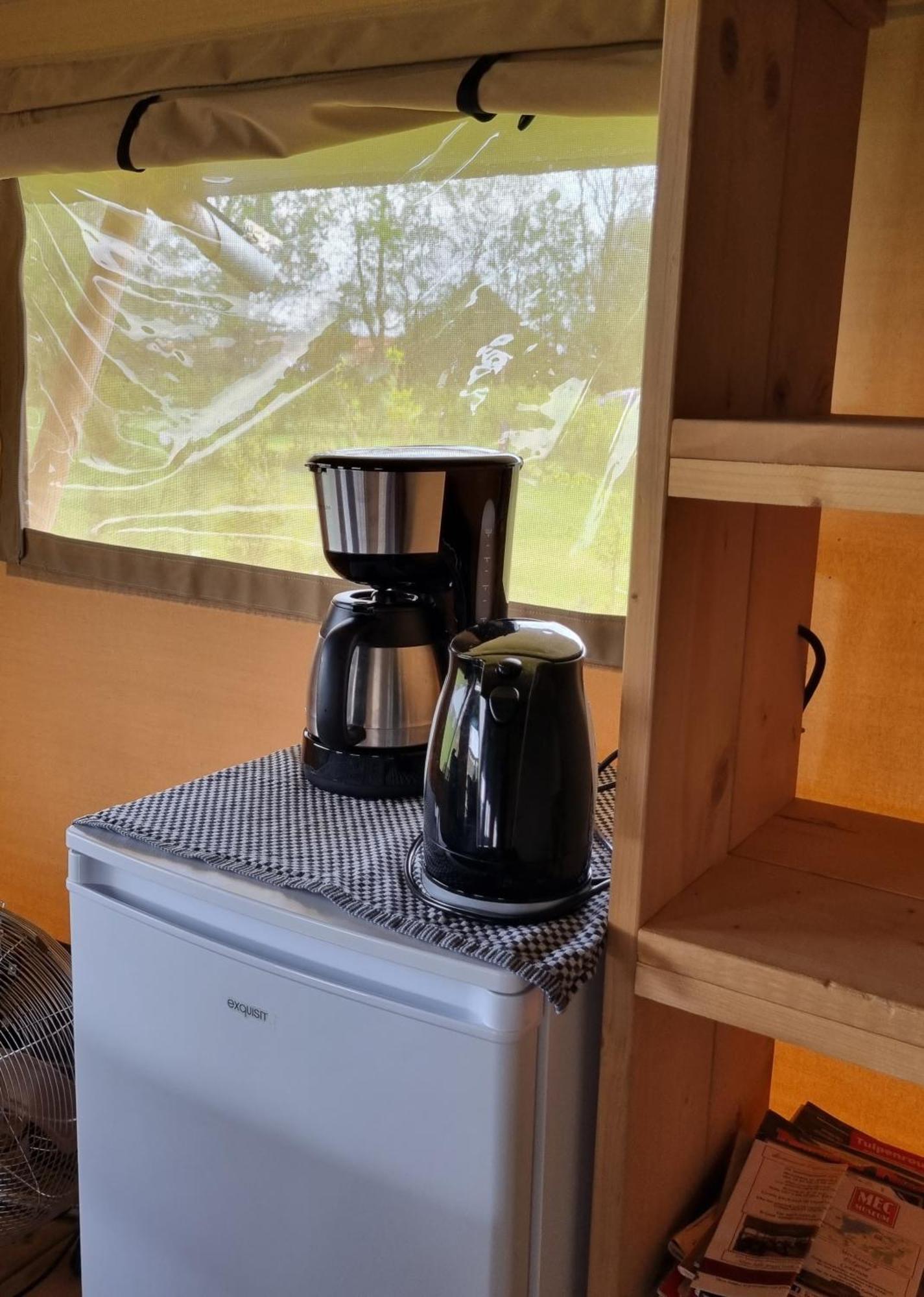 Camping de Hinde Dronten Kamer foto